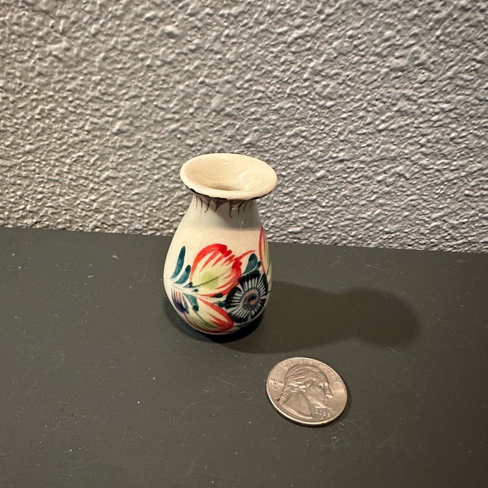 Tiny Tonala style Mexican bud vase